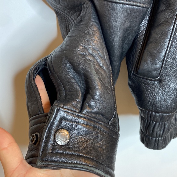 Roundtree & Yorke Dark Leather Jacket - Picture 4 of 11